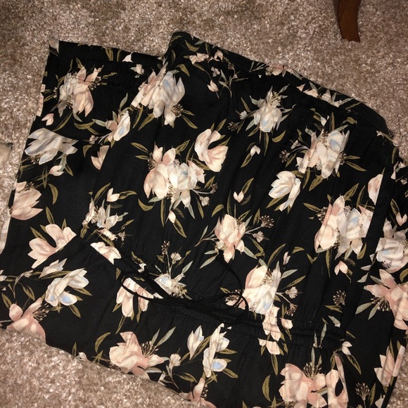 Talula Floral-Print Jumpsuit🌸 - Picture 5 of 8